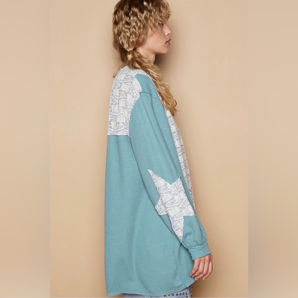 POL - Ballet Balcony Top - Picture 2 of 12